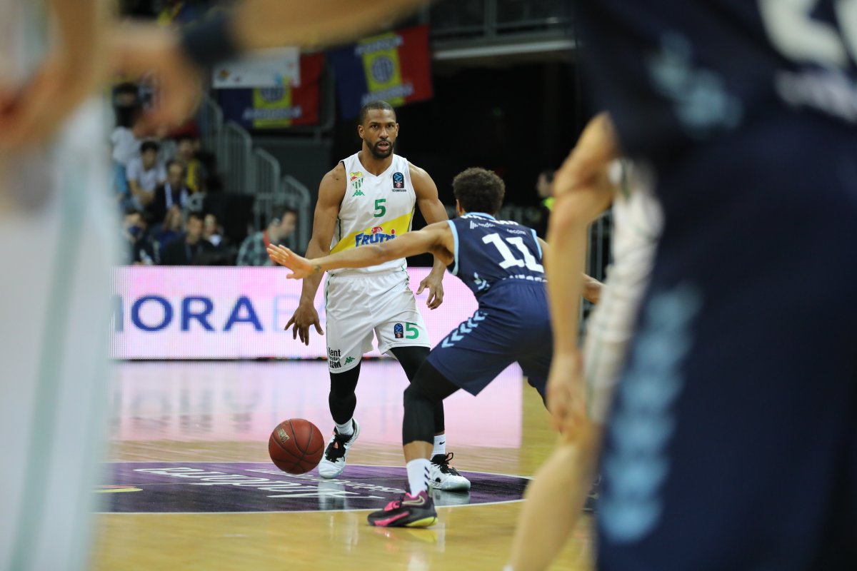 Bursaspor'dan EuroCup'ta tarihi başarı