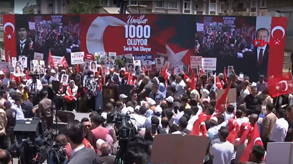 Cumhurbaşkanı Erdoğan, 1000 gündür direnen annelere seslendi
