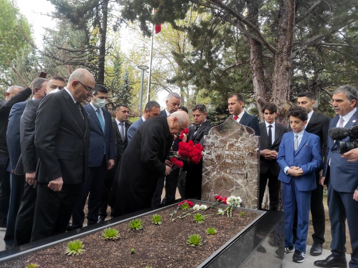 Devlet Bahçeli: İnşallah iki bayram arasında Türkiye, terör belasından kurtulur