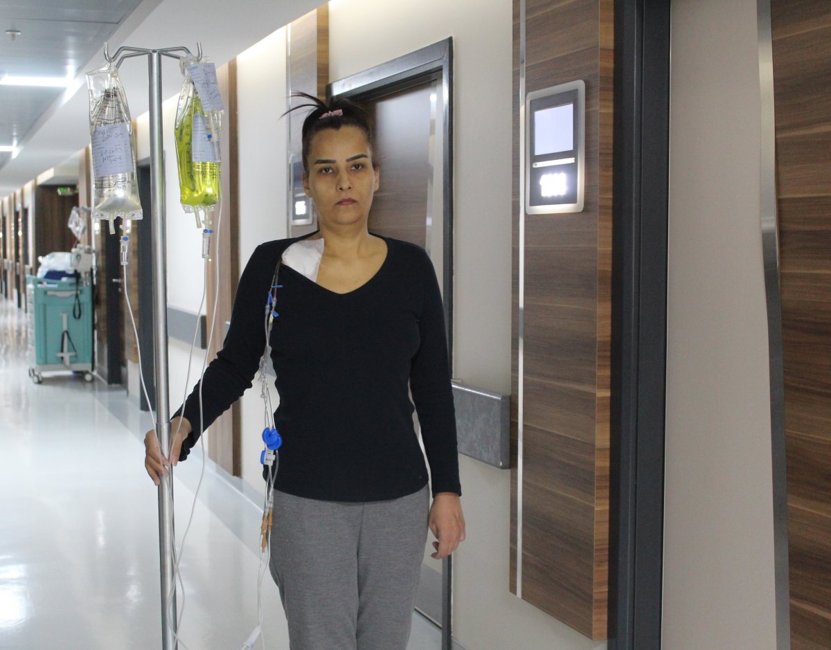 Gaziantep'te ince bağırsağı kangren olan genç kadının hayatı altüst oldu