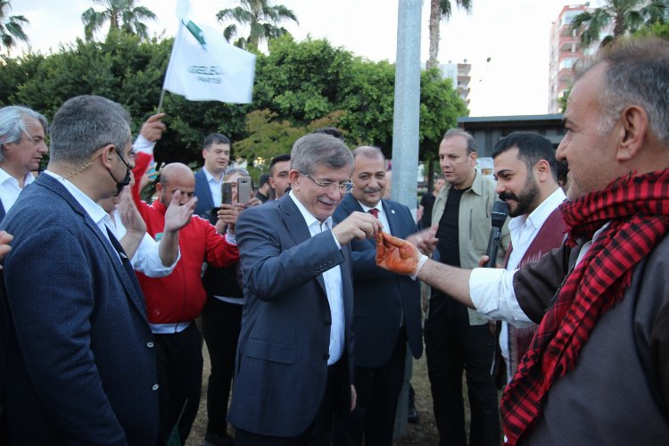 Genel Başkan Ahmet Davutoğlu'ndan Mersin ziyareti
