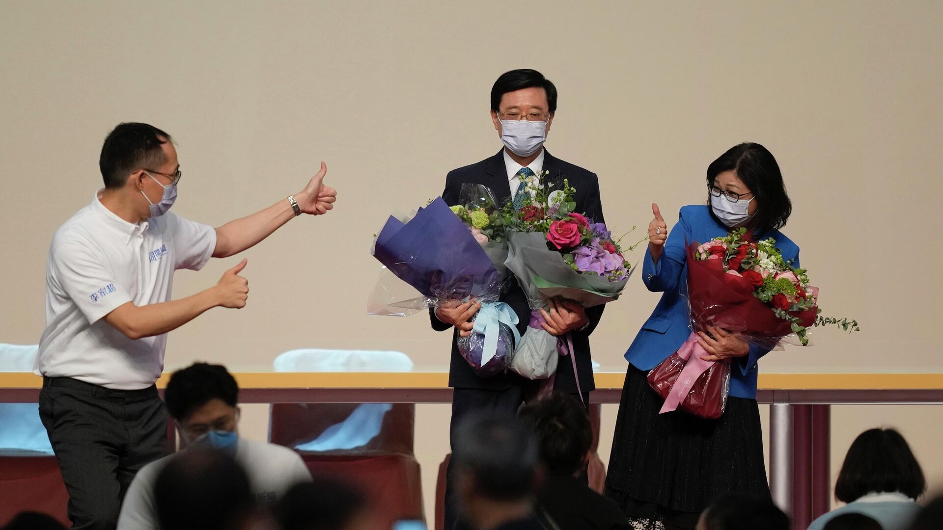 Hong Kong'da baş yöneticiliğe tek aday John Lee seçildi