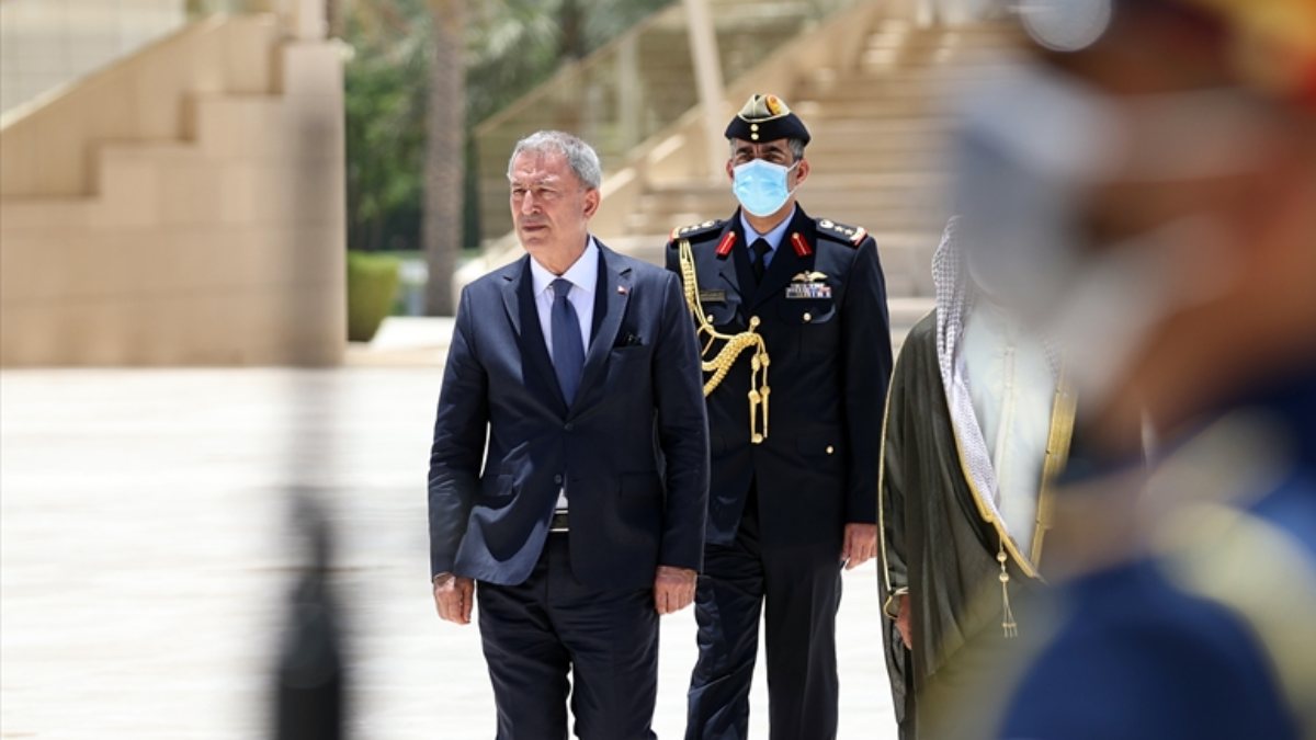 Hulusi Akar ile BAE Devlet Başkanı Al Nahyan görüştü