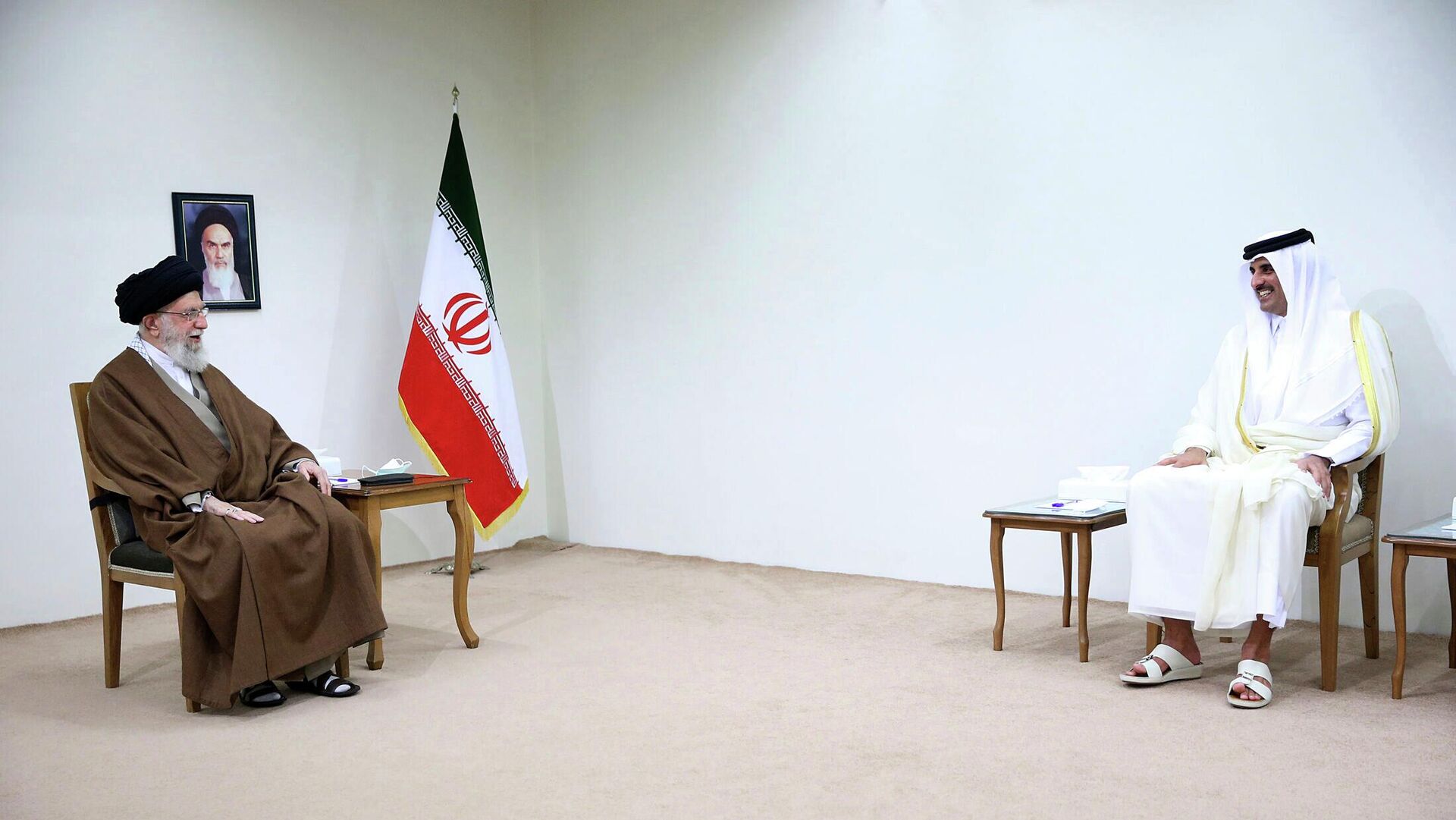 İran Lideri Hamaney ile Katar Emiri Al Sani, Tahran’da görüştü