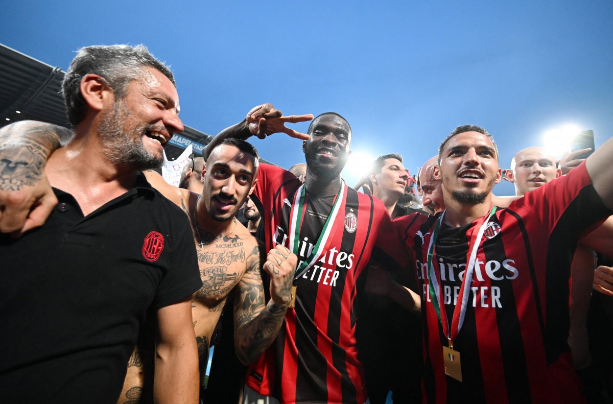 İtalya Serie A'da Milan, 11 yıl sonra şampiyon