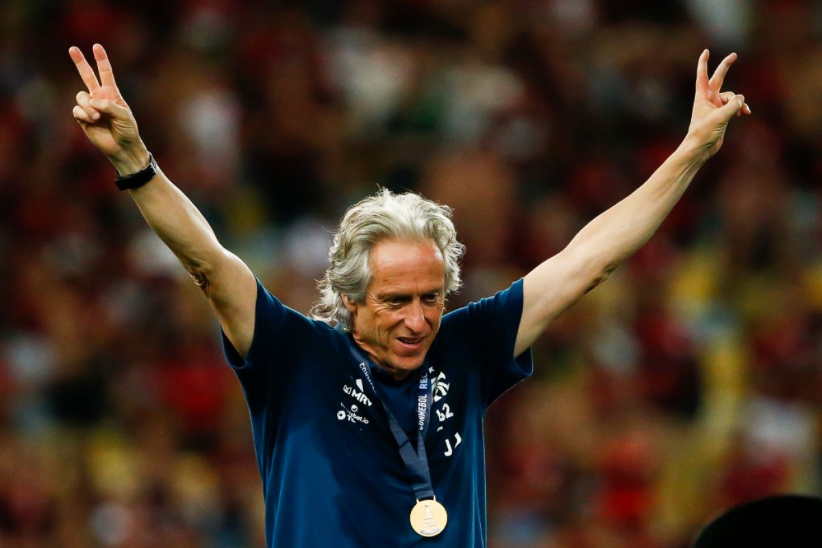 Jorge Jesus İstanbul'a Fenerbahçe'yi tanımaya gelecek