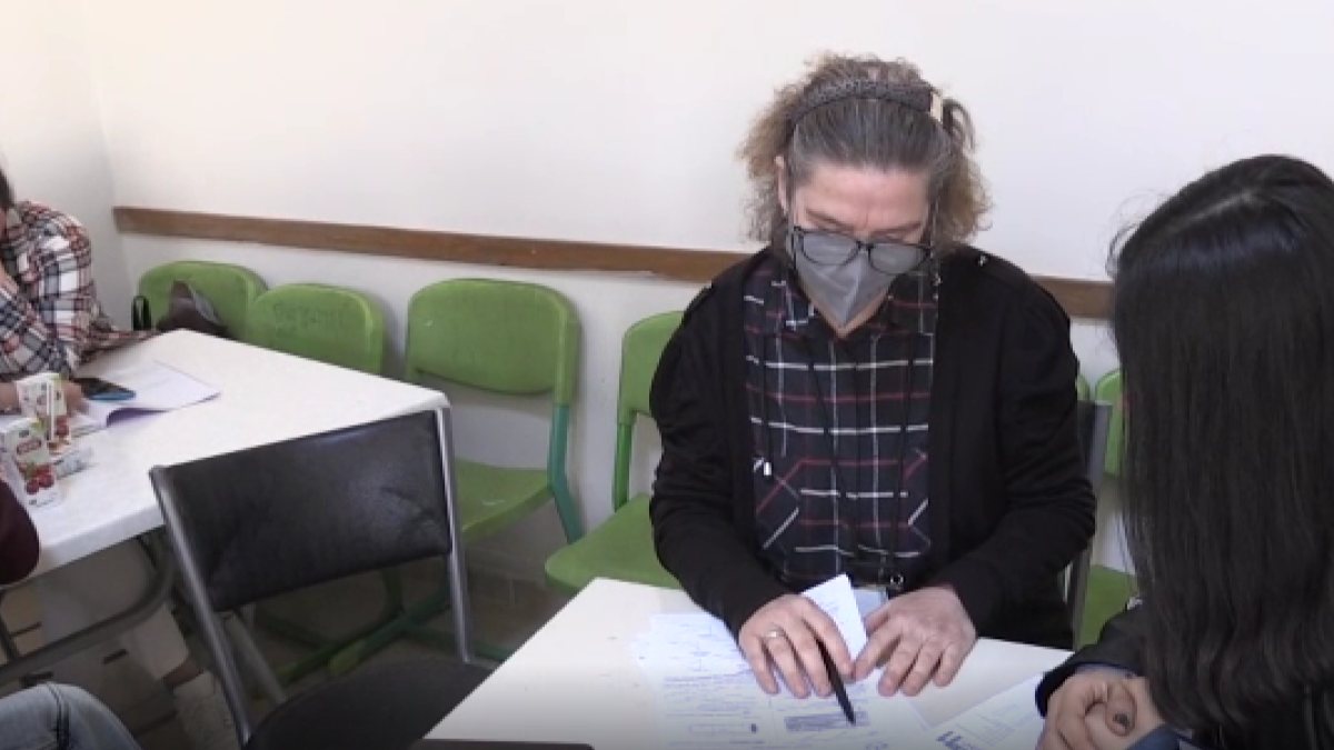 Karaman'da 54 yaşındaki kadın, yarım kalan eğitim hayallerine yeni bir adım attı