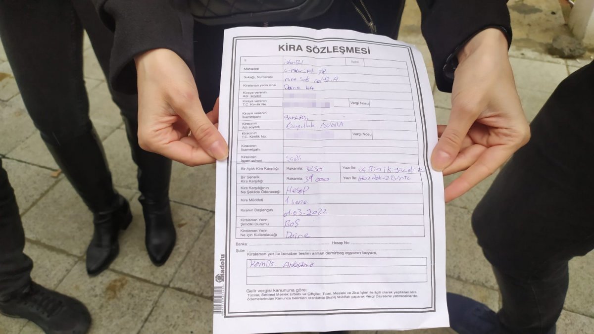 Küçükçekmece'de, evlenecek gençleri kiralık ev vaadiyle dolandıran 3 şüpheli yakalandı