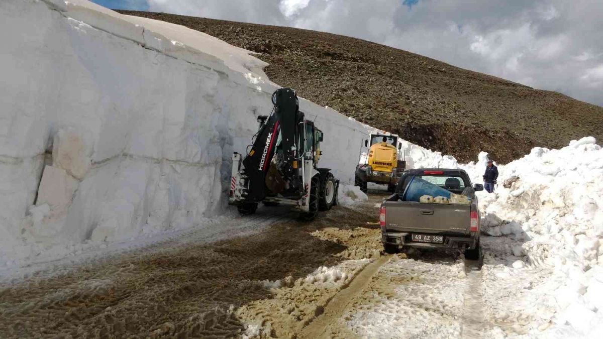 Mayıs ayında Muş'ta kar kalınlığı 5 metre