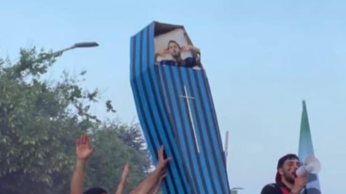 Milan taraftarından Hakan Çalhanoğlu&#039;na tepki