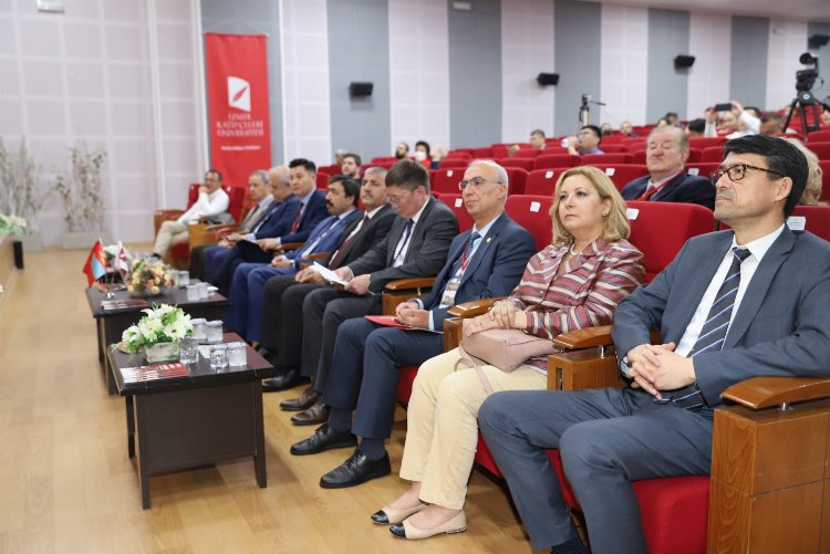 Moğolistan’daki "Türk Yazıtları Çalıştayı" İKÇÜ’de yapıldı