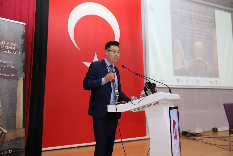 Moğolistan’daki "Türk Yazıtları Çalıştayı" İKÇÜ’de yapıldı