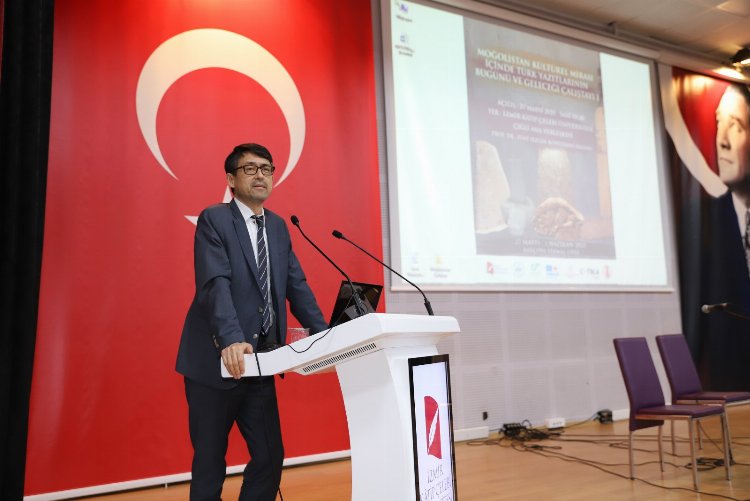 Moğolistan’daki "Türk Yazıtları Çalıştayı" İKÇÜ’de yapıldı