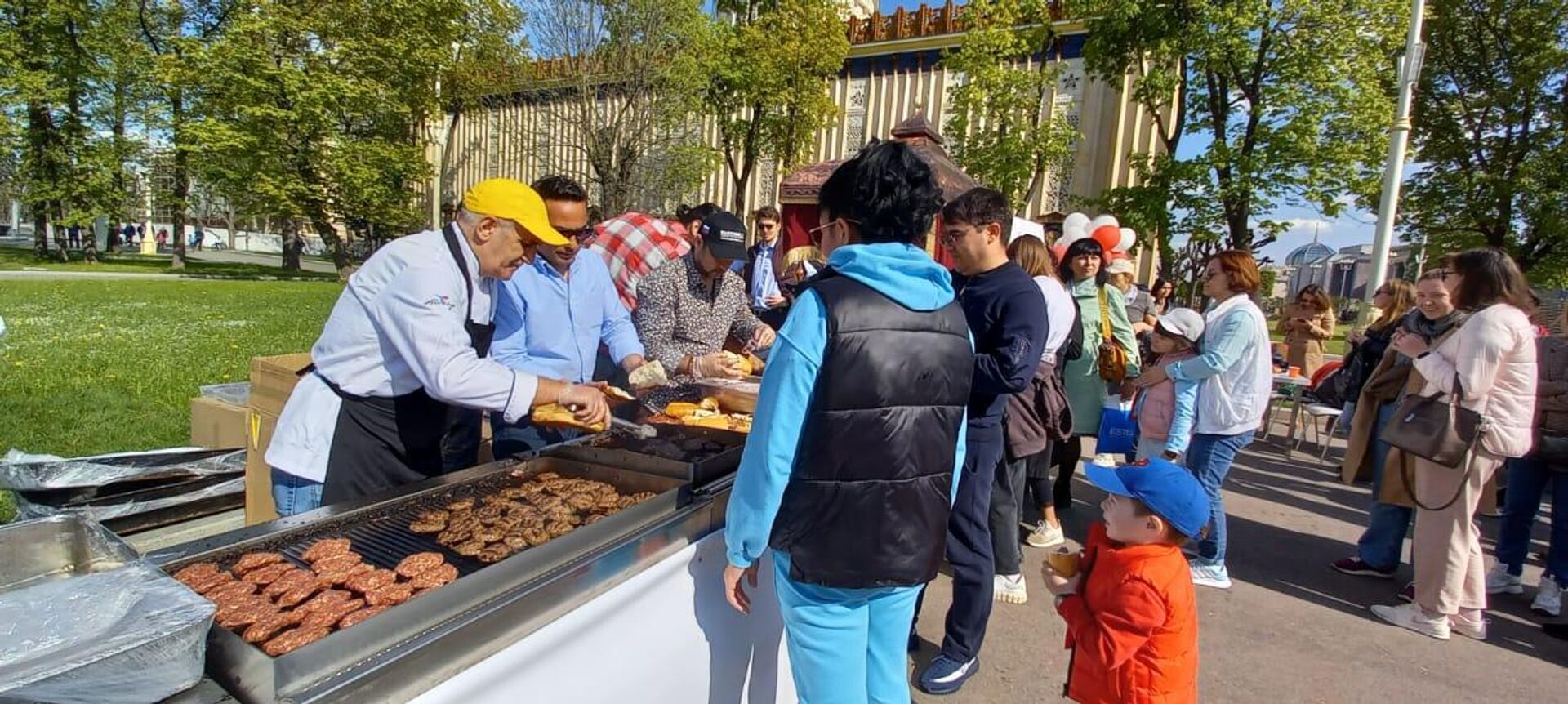Moskova’daki Türk Sokak Lezzetleri Festivaline büyük ilgi