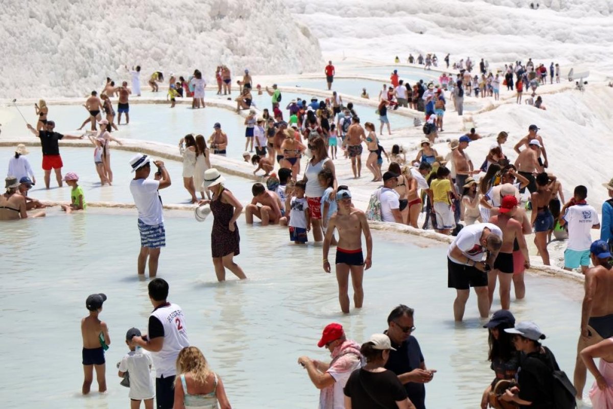 Pamukkale'de hedef 2 milyon turist