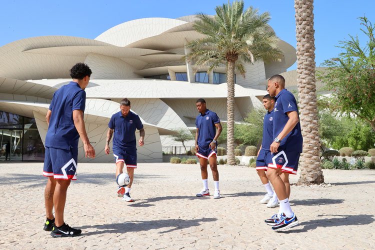 Paris Saint-Germain takımı Katar'da ağırlandı