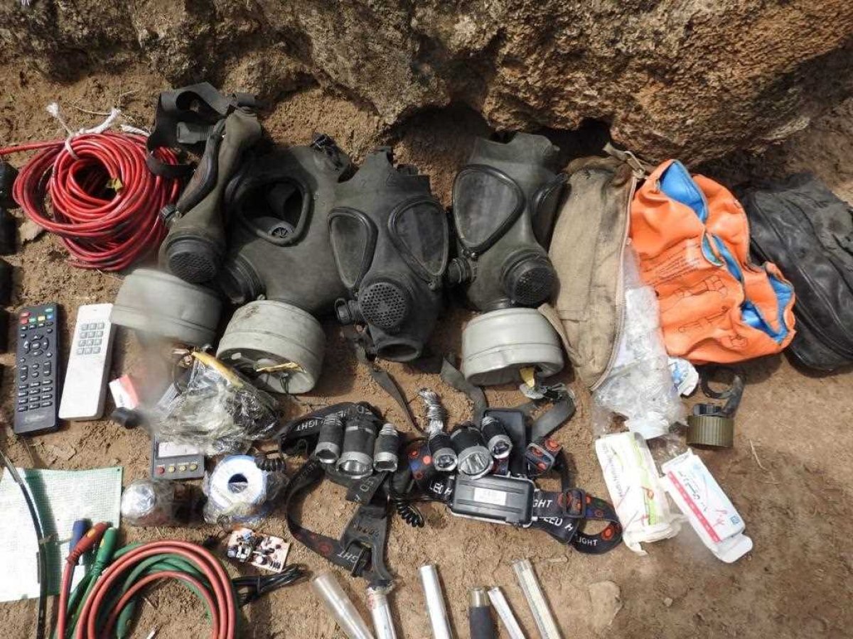 Pençe-Kilit bölgesinde PKK mühimmatları ele geçirildi