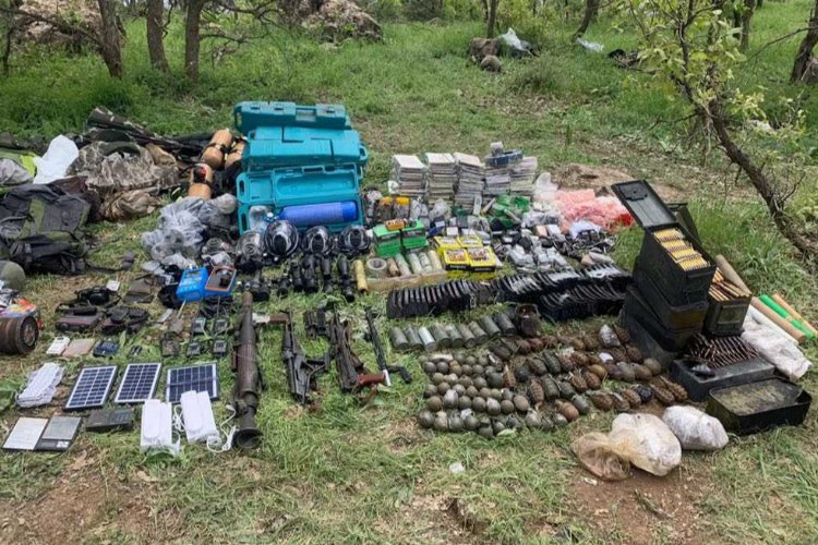 Pençe Kilit&#039;te teröristlerin inleri temizleniyor