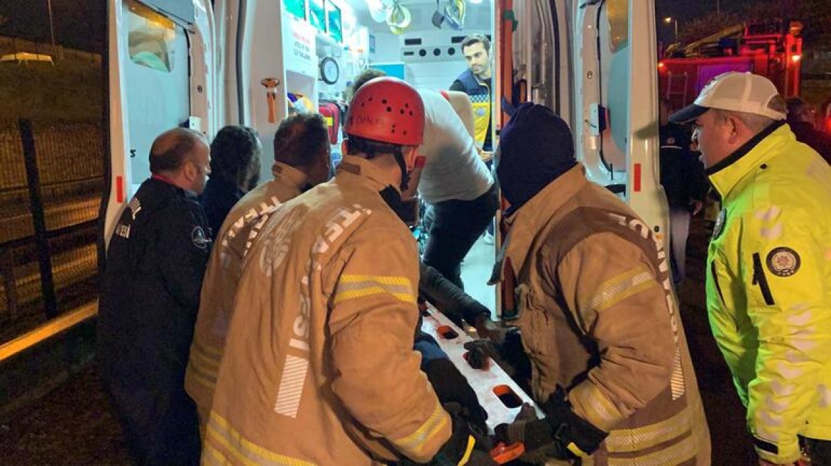 Pendik'te kazalar peş peşe geldi: 2'si ağır 5 yaralı