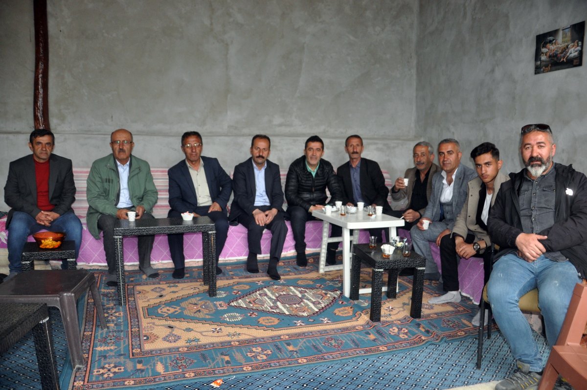 Savaş nedeniyle ülkesinde nişan yapamayan Ukraynalı gelin Hakkari'ye geldi