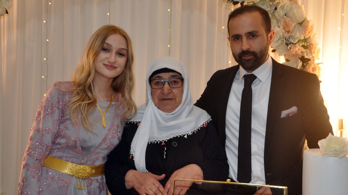 Savaş nedeniyle ülkesinde nişan yapamayan Ukraynalı gelin Hakkari&#039;ye geldi