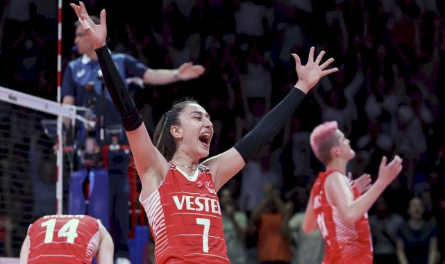 A Milli Kadın Voleybol Takımı, Milletler Ligi'ne İtalya galibiyetiyle başladı