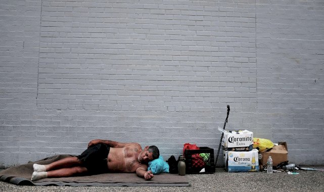 ABD'de, 2021'de en az 100 bin kişi aşırı doz uyuşturucudan öldü