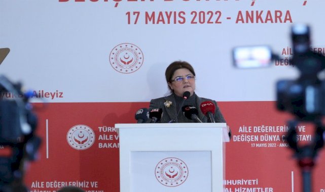 Bakan Yanık 'aile değerlerini' anlattı