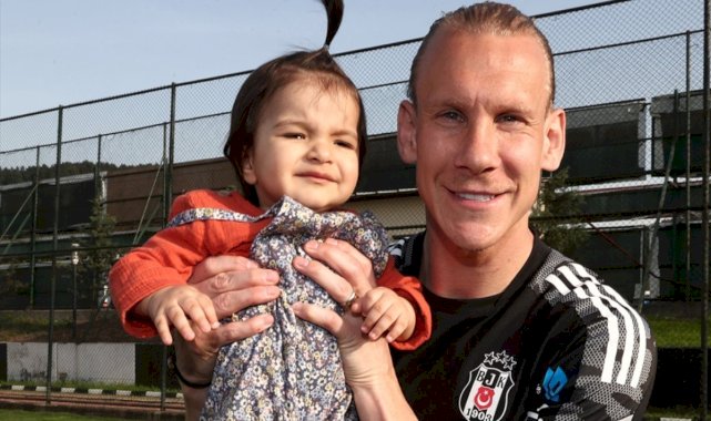 Beşiktaş'ta Vida ile yollar ayrılıyor