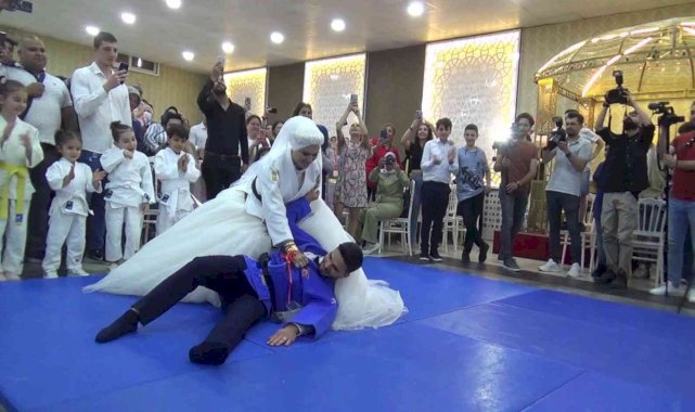 Denizli'de judocular nikah masasına judo kıyafetiyle oturdu