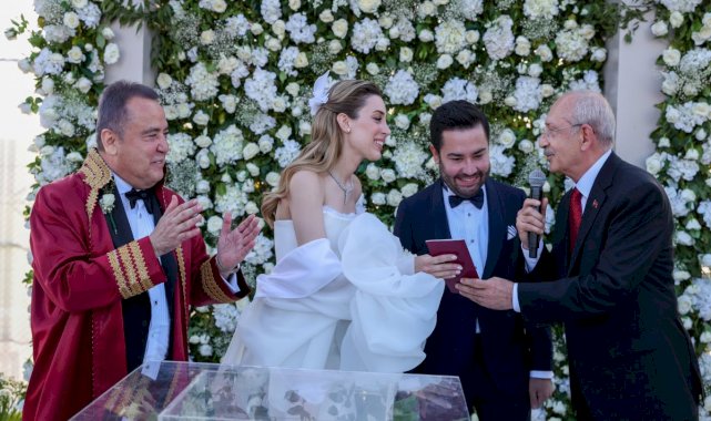 Kemal Kılıçdaroğlu'nun Muhittin Böcek'in oğlunun nikah şahidi oldu