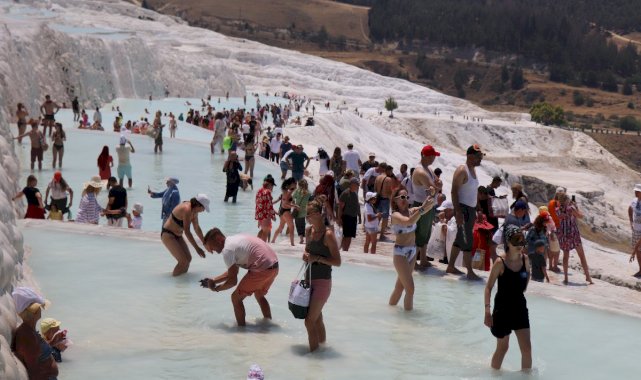 Pamukkale'de hedef 2 milyon turist