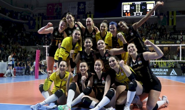 VakıfBank, Sultanlar Ligi play-off finalinde Fenerbahçe karşısında seriyi 2-2 yaptı