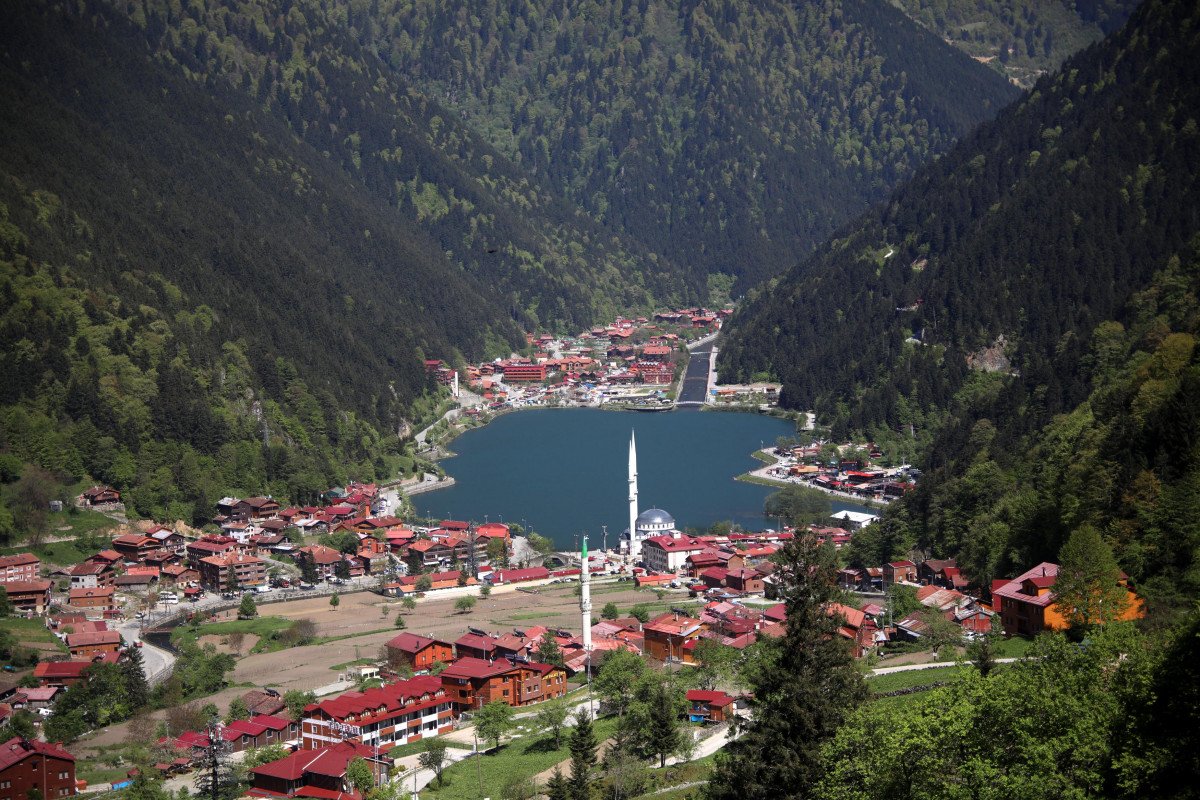 Uzungöl'de yıkım için geri sayım başladı