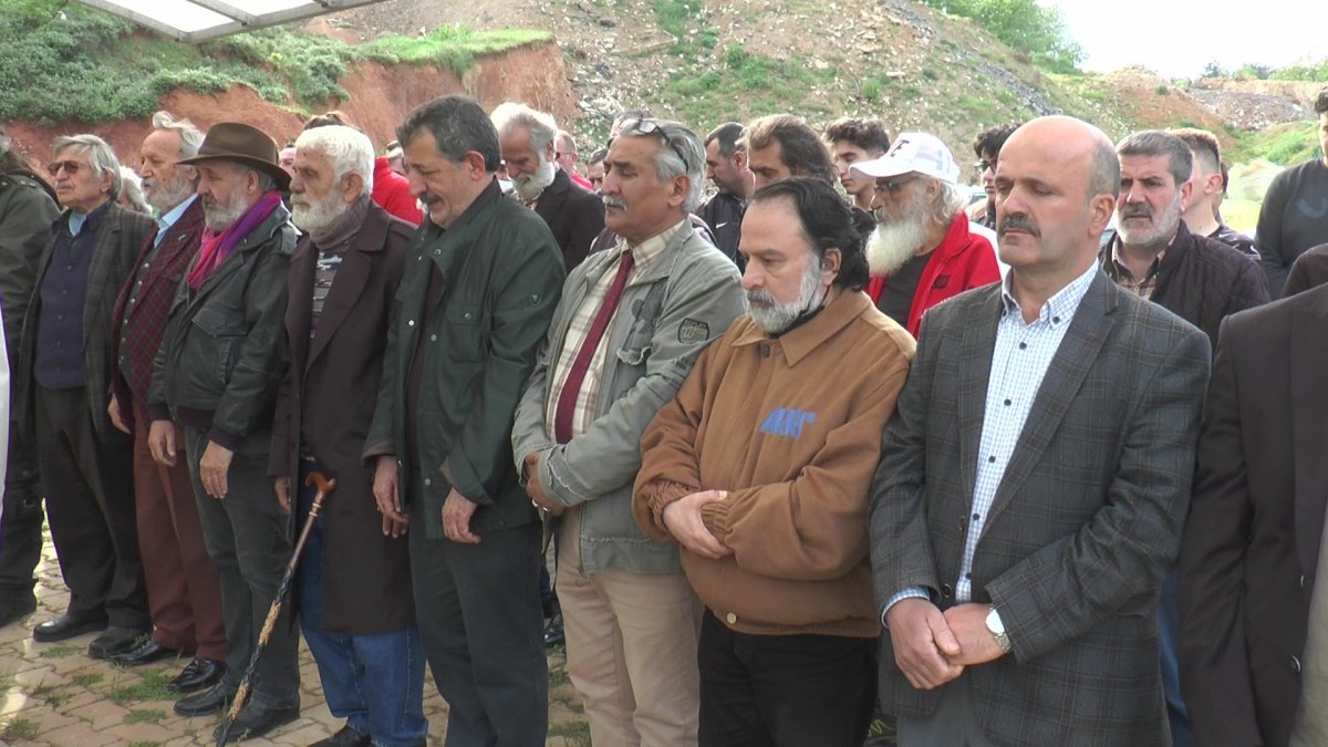 Yeşilçam’ın emektar oyuncusu son yolculuğuna uğurladı