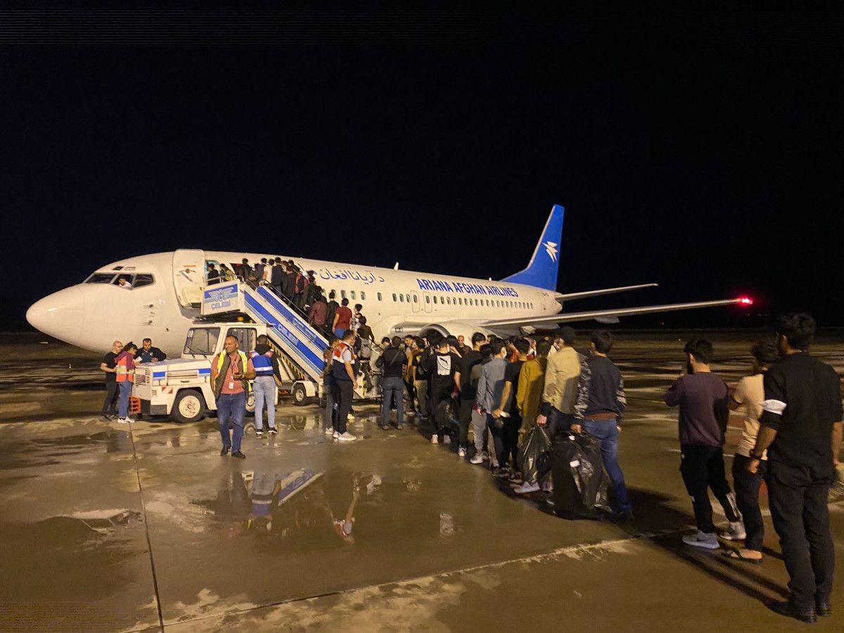 272 Afgan göçmen sınır dışı edildi