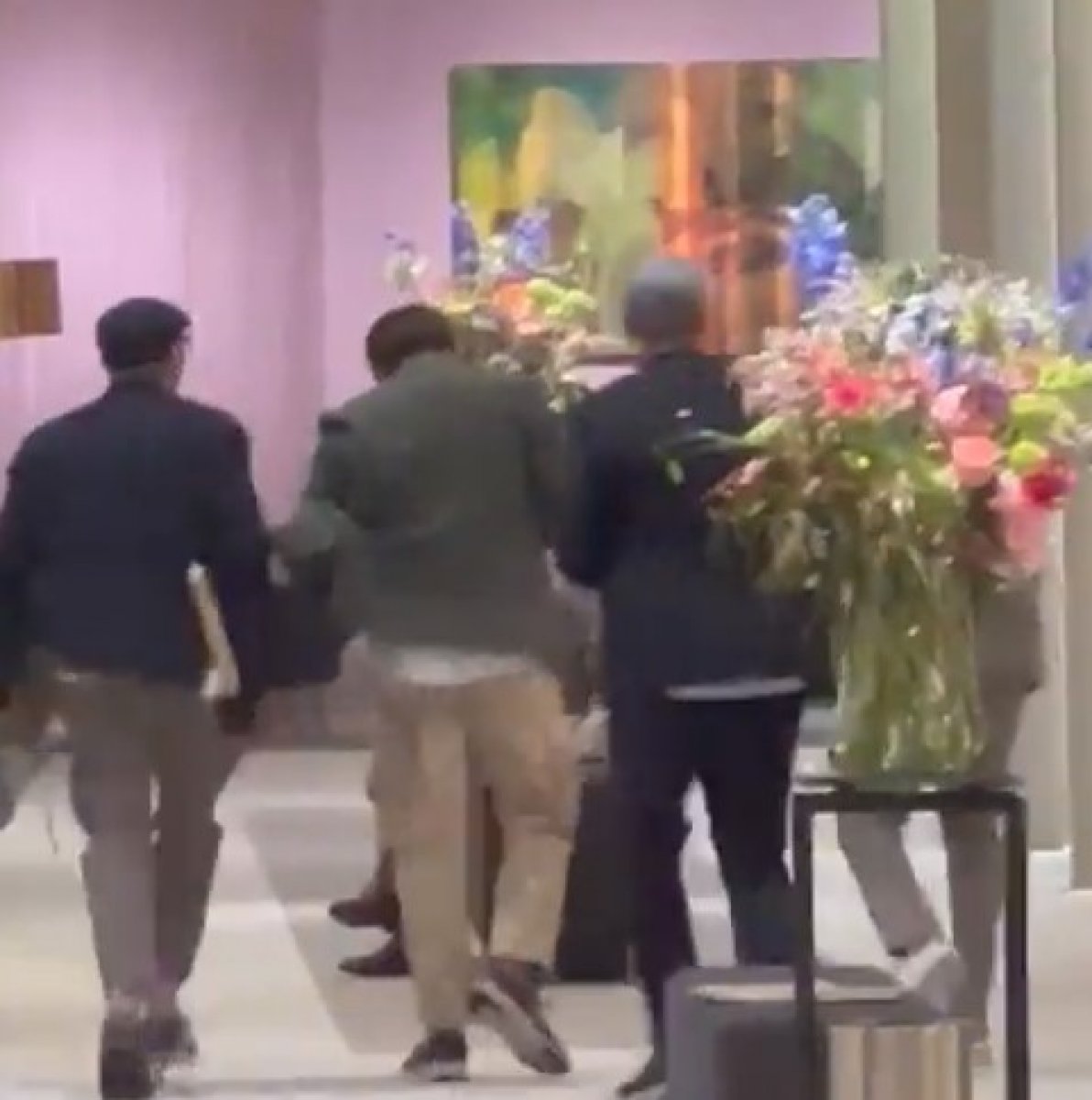 Avrupa Sanat Fuarı’nda silahlı soygun