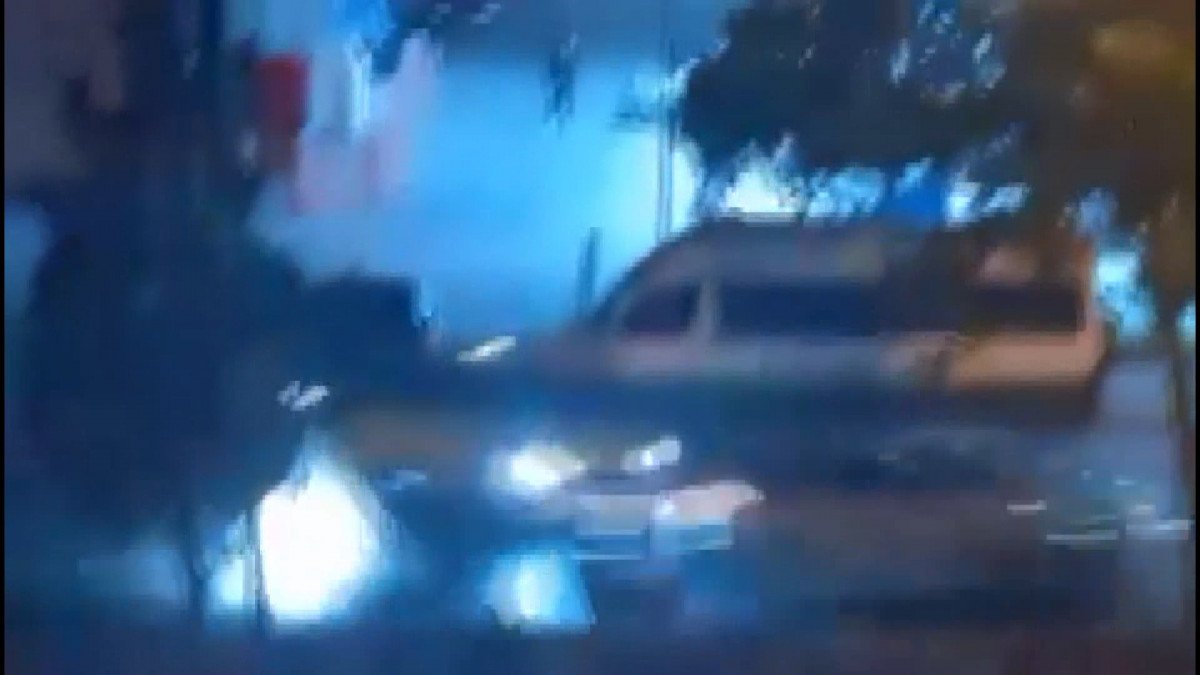 Beylikdüzü'nde eski nişanlı dehşeti: Taksinin önünü kesip saldırdı