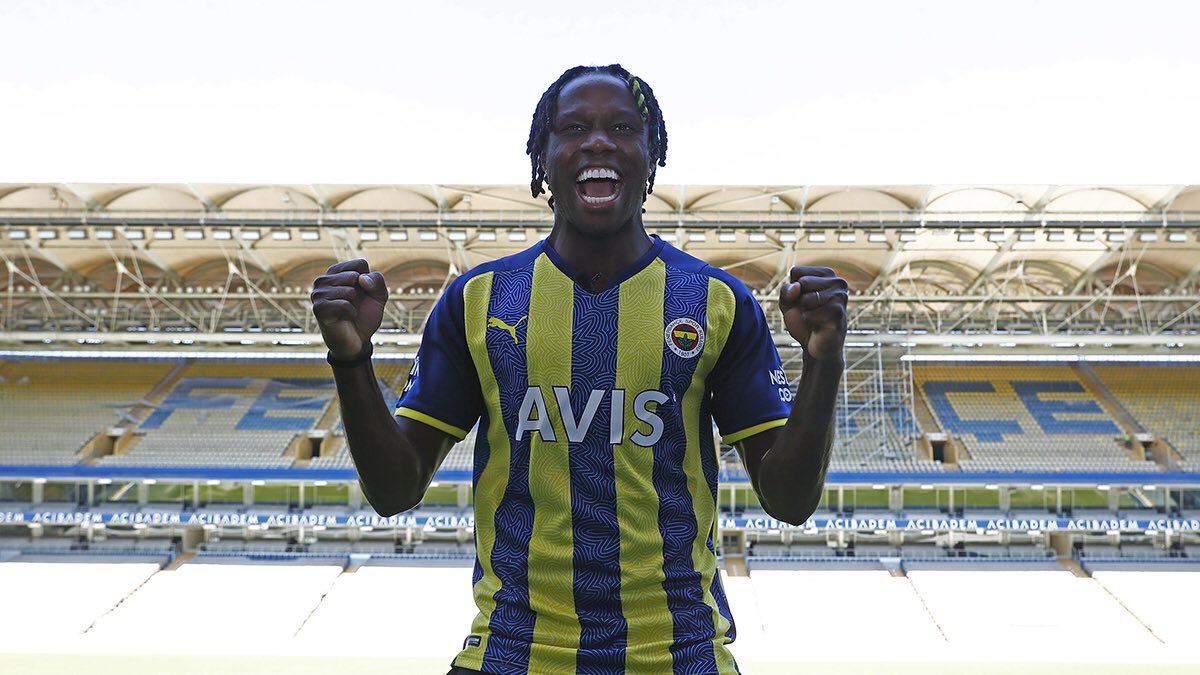 Bruma: Fenerbahçe'nin Devler Ligi'ne dönmesi gerekiyor