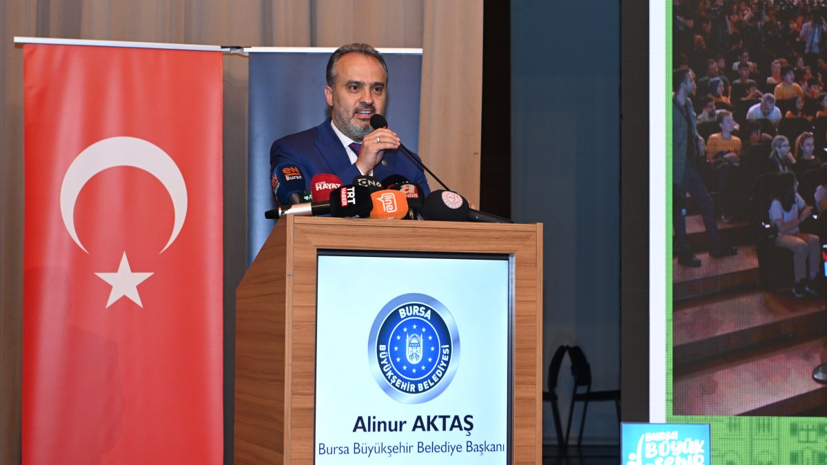 Bursa Büyükşehir Belediyesi'nden meslek liselilere burs desteği başlıyor