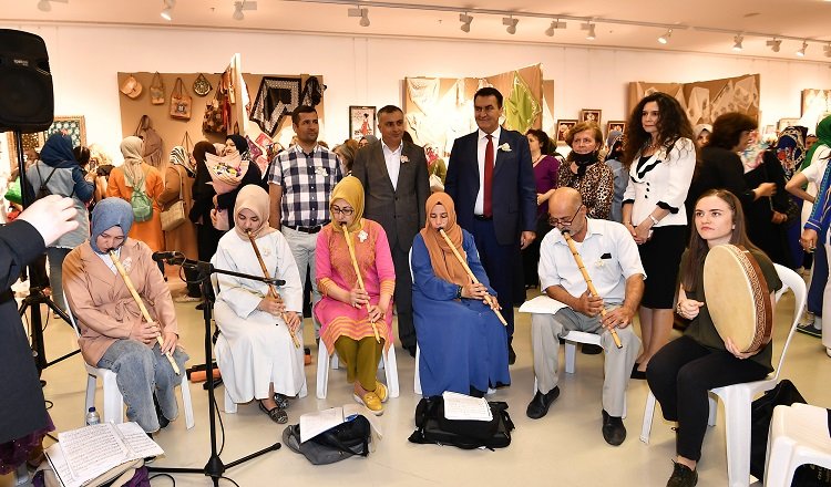 Bursa OSMEK'ten yılsonu sergisi