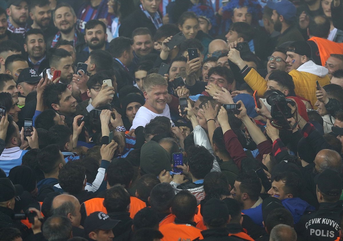 Cornelius: Abdullah Avcı, Avrupai futbol oynatıyor