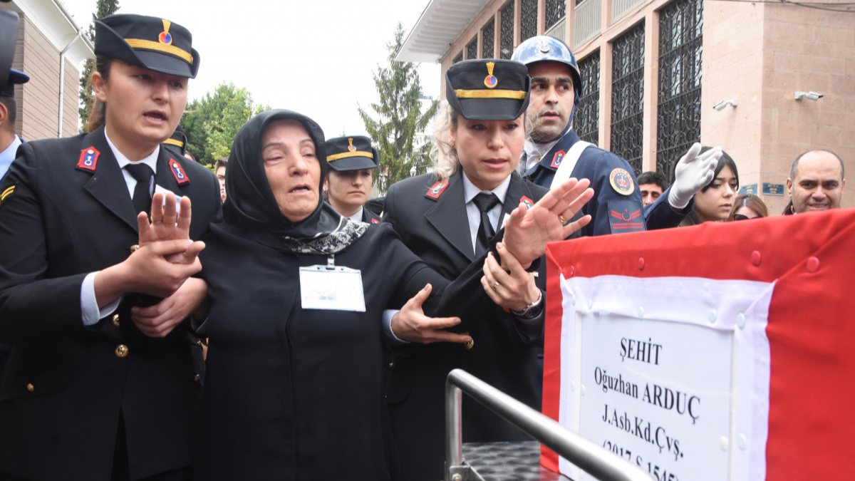 Eskişehir, şehidini uğurluyor