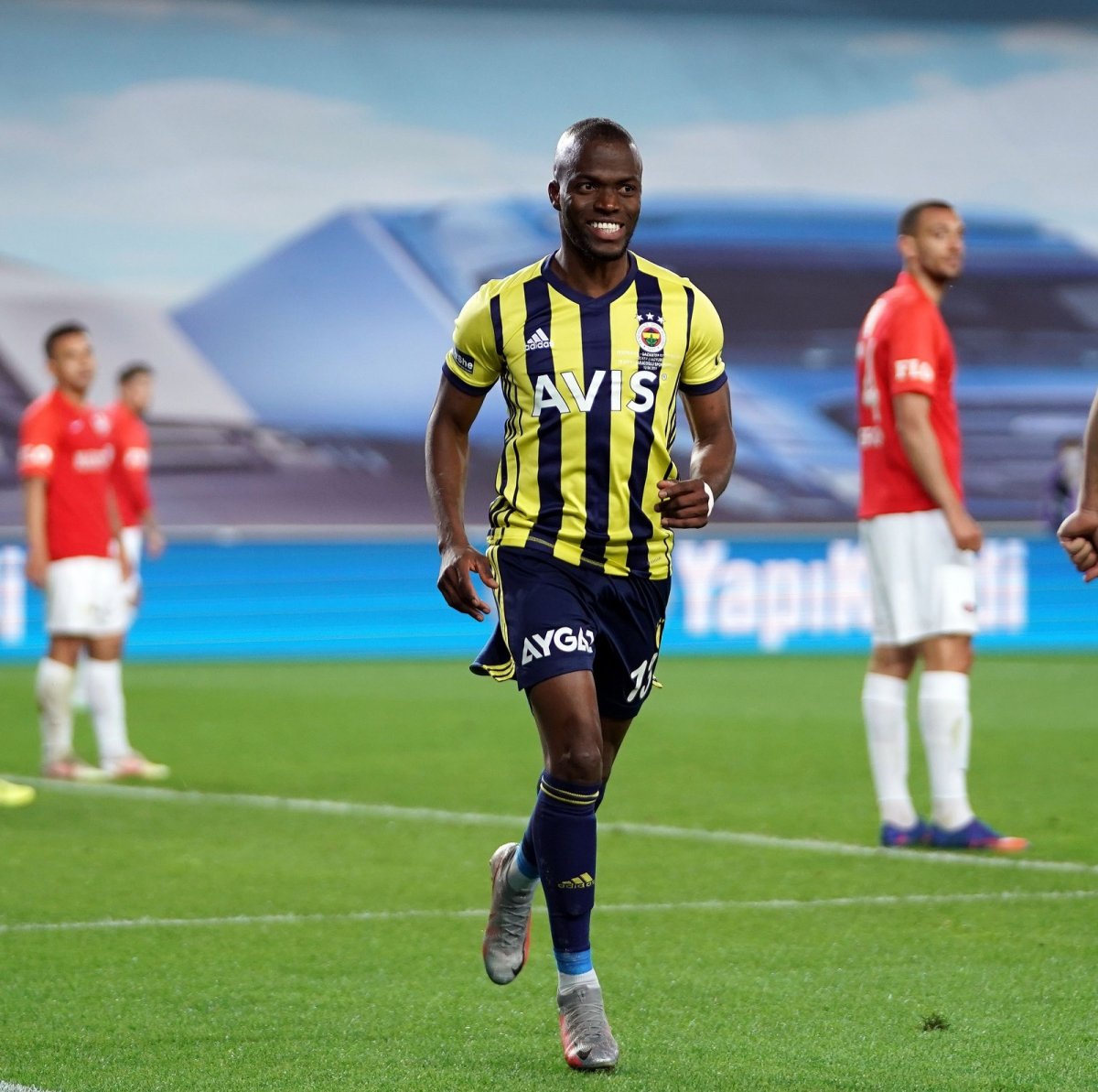 Fenerbahçe'de Valencia ile yollar ayrılıyor mu?