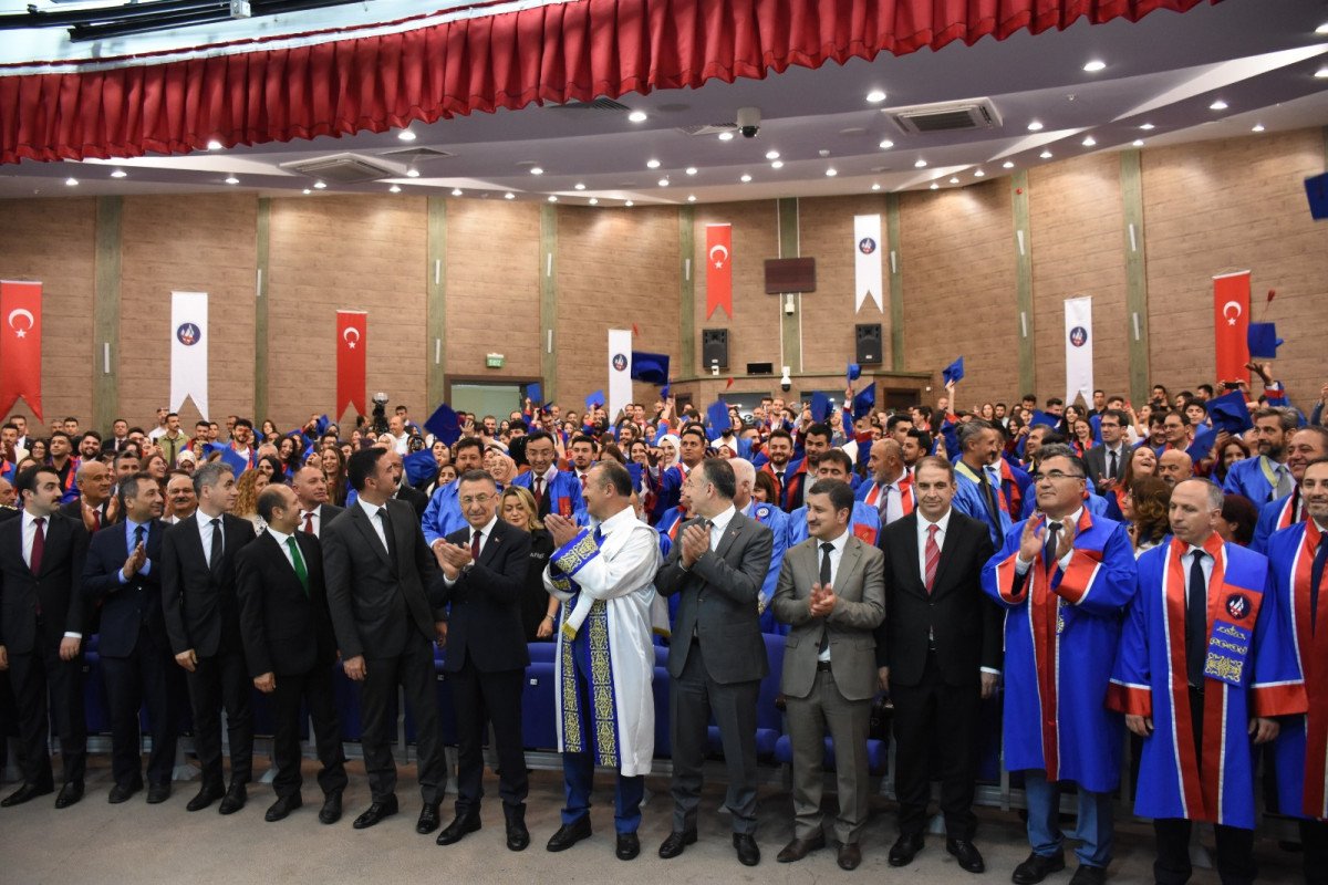 Fuat Oktay'dan terörle mücadele mesajı