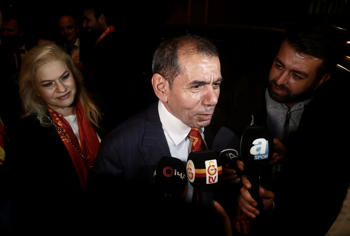 Galatasaray'da Dursun Özbek'in gündemi yoğun