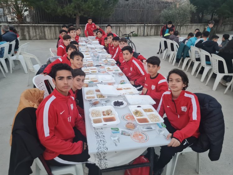 Gemlik gençliğine akademik destek!