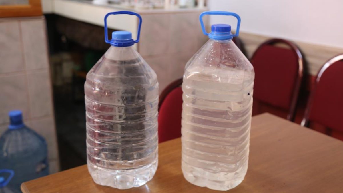 Gümüşhane&#039;de musluklardan akan çamurlu su vatandaşları canından bezdirdi