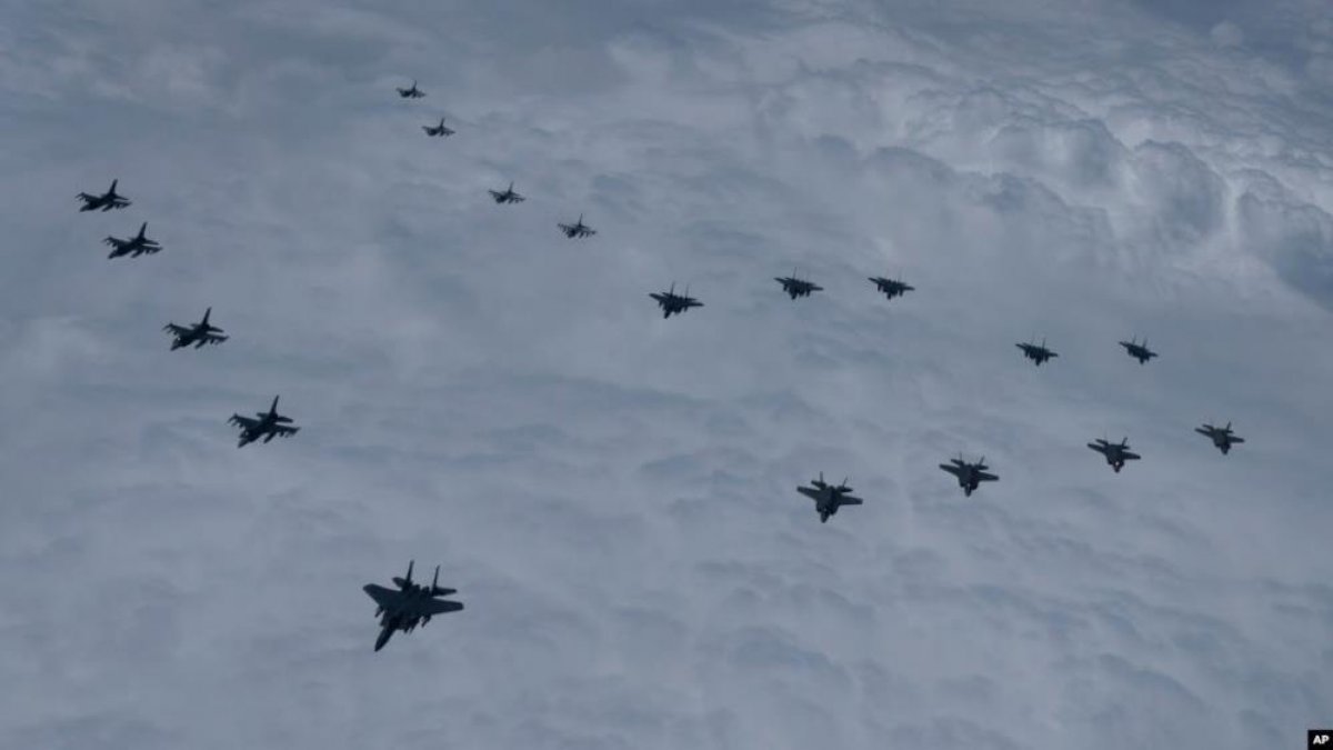 Güney Kore ve ABD savaş uçaklarından gövde gösterisi
