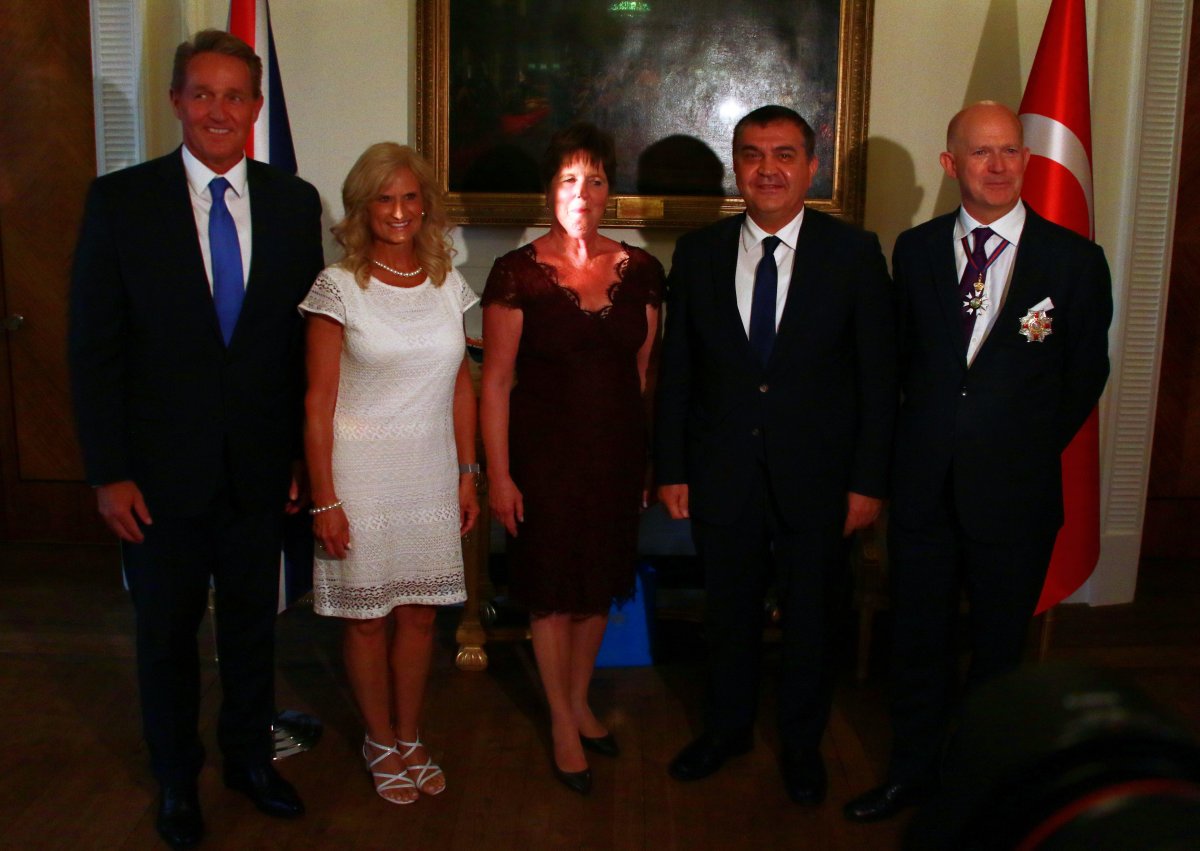 İngiltere Kraliçesi'nin 96. yaşı Ankara'da kutlandı